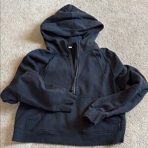 Lululemon cropped half zip scuba